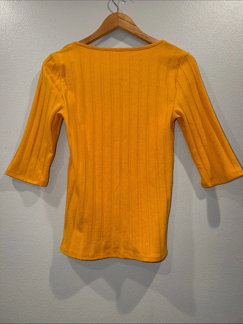 Free People Ribbed Button-Front Short Sleeve Top in Mustard Size Medium BNWOT